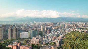 Séquence timelapse 4k de taipei, taiwan - taipei du centre-ville avant le coucher du soleil video