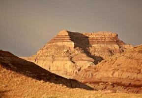 butte del castillo en el gran valle fangoso de saskatchewan foto