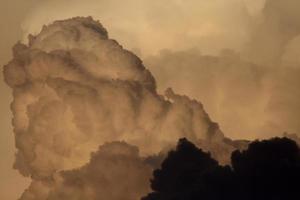 nubes de tormenta sobre saskatchewan foto