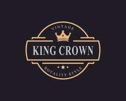 insignia retro vintage para elemento de plantilla de diseño de logotipo real de corona de rey dorado de lujo vector