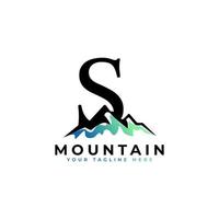 logotipo de la montaña con la letra inicial s. explore el elemento de plantilla del logotipo de la empresa símbolo de ventaja de montaña. vector