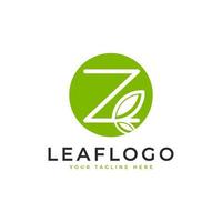 logotipo inicial creativo de la letra z. estilo lineal de forma de círculo vinculado con el símbolo de hoja verde. utilizable para logotipos de negocios, salud, naturaleza y granjas. elemento de plantilla de ideas de diseño de logotipo de vector plano. eps10