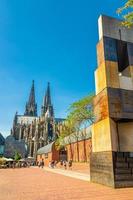 colonia, alemania, 23 de agosto de 2019 catedral iglesia católica romana de san pedro edificio de estilo gótico en colonia foto