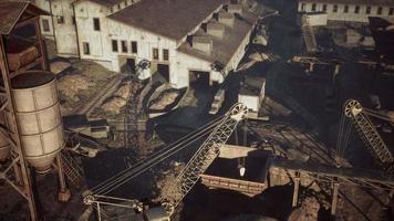 vista aérea da antiga mina abandonada video