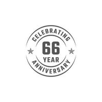 Insignia de emblema de celebración de aniversario de 66 años con color gris para evento de celebración, boda, tarjeta de felicitación e invitación aislada en fondo blanco vector