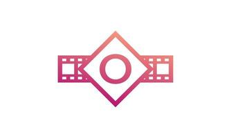 letra inicial o cuadrado con tira de película de rayas de carrete para la inspiración del logotipo del estudio de producción de cine de cine vector