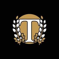 letra inicial t monograma vinculado corona de laurel dorado con logotipo circular. diseño elegante para restaurante, café, marca, placa, etiqueta, identidad de lujo vector