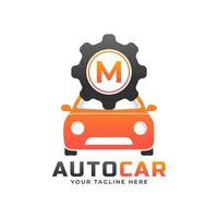 letra m con vector de mantenimiento de coche. concepto de diseño de logotipo automotriz de vehículo deportivo.