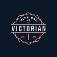 lujo vintage retro etiqueta insignia emblema floral victoriano botella de vino barra de vidrio bebida logotipo diseño inspiración