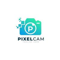 letra p dentro de la plantilla de diseño de logotipo de tecnología de píxeles de foto de cámara vector