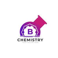 letra b dentro del elemento de plantilla de diseño de logotipo de laboratorio de tubo de química vector