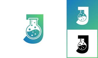 letra j con logo de laboratorio abstracto. utilizable para logotipos de negocios, ciencia, salud, medicina, laboratorio, química y naturaleza. vector