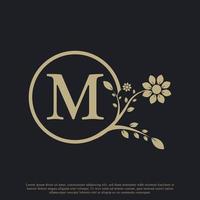 la plantilla de logotipo de lujo con monograma de letra circular m florece. adecuado para la marca natural, ecológica, joyería, moda, personal o corporativa. vector