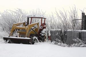 maquinaria agrícola en invierno foto