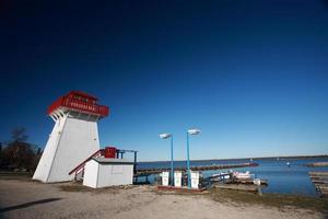 faro y marina en hecla en manitoba foto