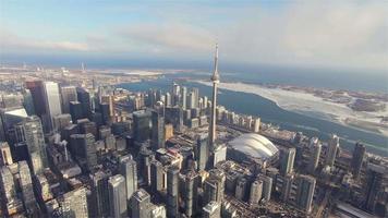 4k Luftsequenz von Toronto, Kanada - Innenstadt von Toronto im Winter video