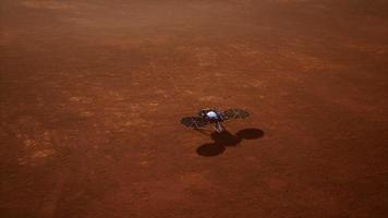 insight mars explorando a superfície do planeta vermelho. elementos fornecidos pela nasa. video