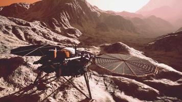 insight mars explorando a superfície do planeta vermelho. elementos fornecidos pela nasa. video