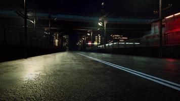 nachtscène van de stad Japan met neonlichten