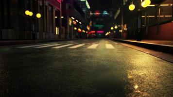 escena nocturna de la ciudad de Japón con luces de neón video