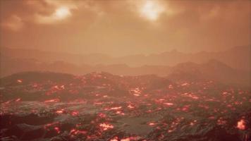 vista panorámica de una parte de un flujo de lava en la oscuridad video