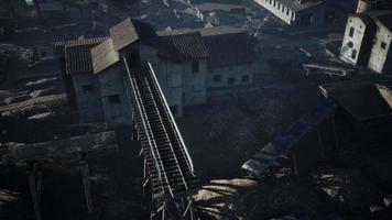 vista aérea de uma usina ou estação de mineração