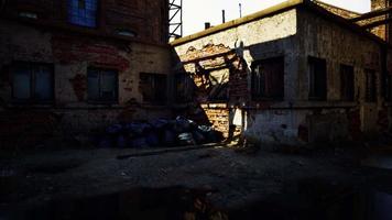 vecchi edifici industriali abbandonati in fabbrica video