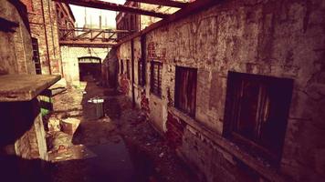 tapiaron edificios industriales abandonados