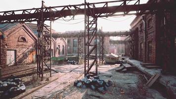 gamla övergivna industribyggnader på fabriken video