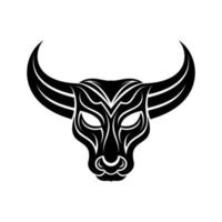 diseño de tatuaje de cabeza de toro negro vector