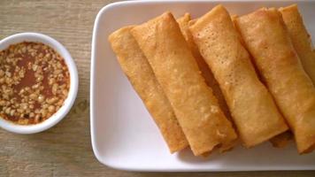 deep fried spring roll with sauce video