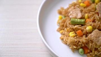 arroz frito con cerdo y verdura