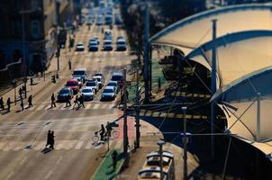 tráfico en miniatura en la ciudad de viena foto