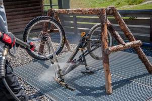 Bicycle cleaning with pulivapor photo