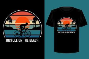 bicicleta en la playa diseño de camiseta retro vintage vector