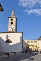 iglesia catedral en aosta foto