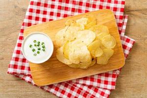 potato chips with sour cream photo