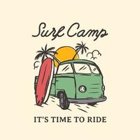 etiqueta de logotipo de aventuras de coche de campamento de surf dibujado a mano vintage vector