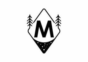 insignia de arte de línea negra con pinos y letra m