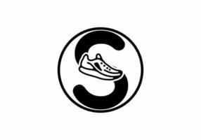 Black S initial letter with shoes in circle vector