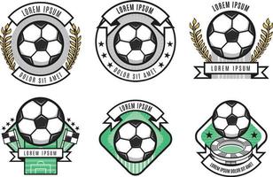 conjunto de insignias de logotipo de deporte de pelota de fútbol vector