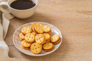 biscuit with pineapple jam photo