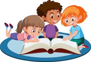 tres niños pequeños leyendo un libro sobre fondo blanco vector