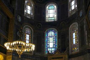 estambul, turquía - 26 de mayo. vista interior del museo hagia sophia en estambul, turquía el 26 de mayo de 2018 foto