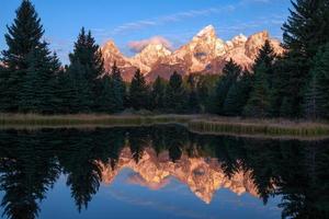 Sunrise at Schwabachers Landing photo