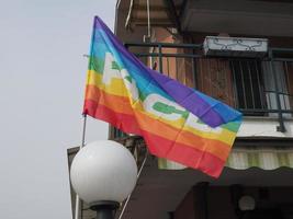 bandera de la paz del arco iris foto