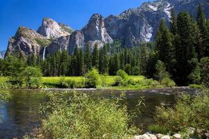 paisaje de yosemite en verano foto