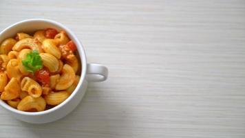 macaroni à la sauce tomate et porc haché, chop suey américain, goulasch américain video