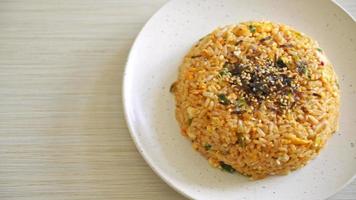 fried rice with egg in Korean style - Asian food style video