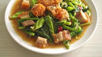 Stir-fried kale vegetable with crispy pork - Asian food style video